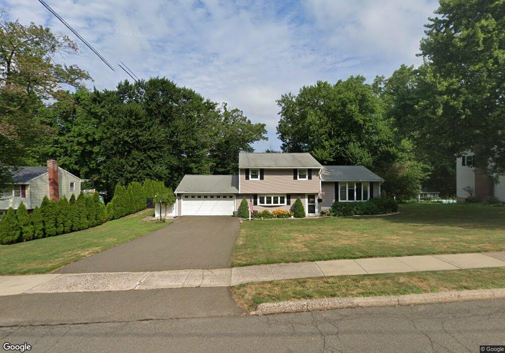 17 Sarahs Place, Wallingford, CT 06492 - photo 1