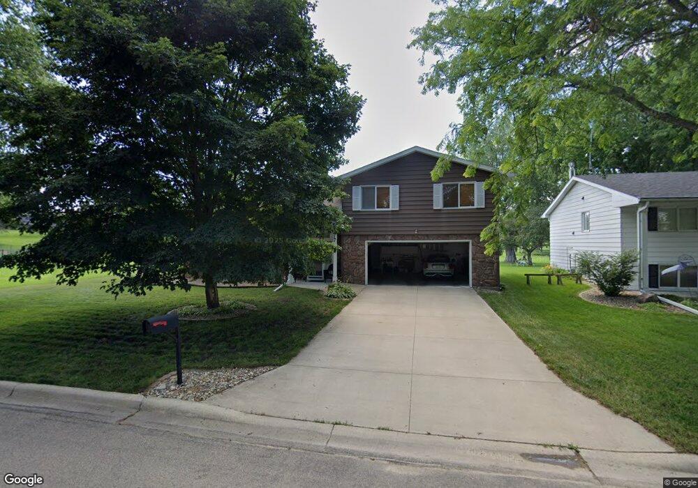 1617 Hale Dr, Albert Lea, MN 56007 - photo 1