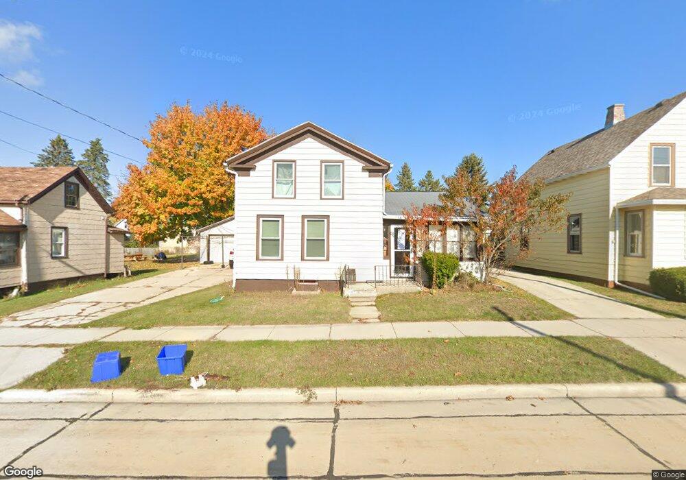 1608 20th St, Two Rivers, WI 54241 - photo 1