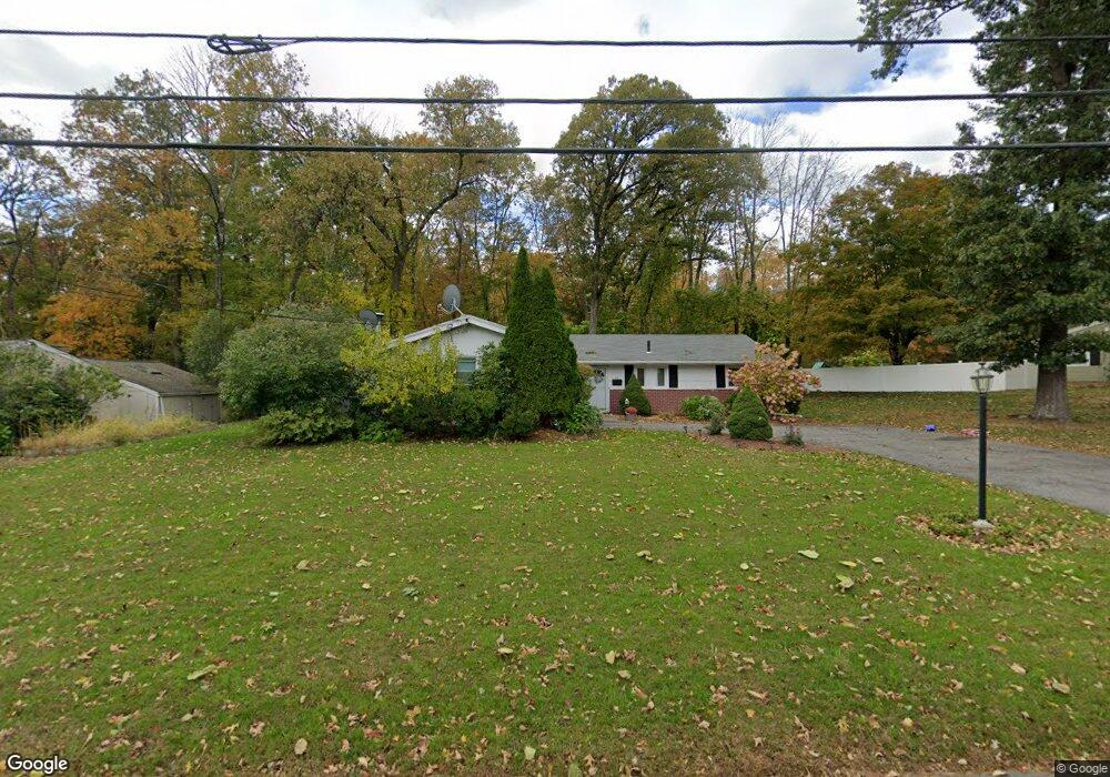 16 Raleigh Rd, Framingham, MA 01701 - photo 1