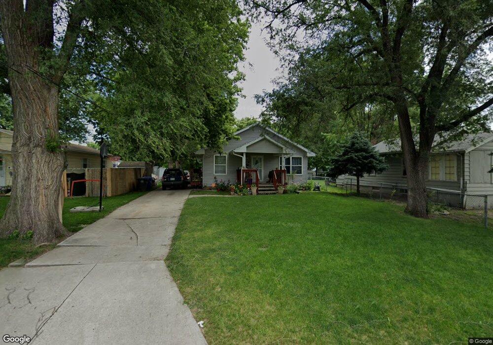 1319 E 27th St, Des Moines, IA 50317 - photo 1