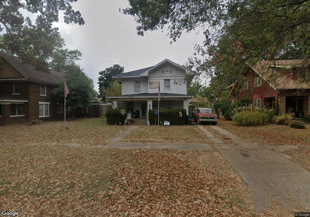 706 N Morton Ave, Okmulgee, OK 74447 - photo 1