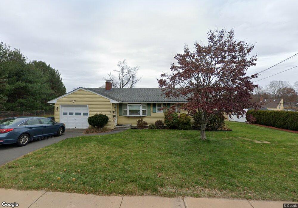 32 Vernon St, Manchester, CT 06042 - photo 1