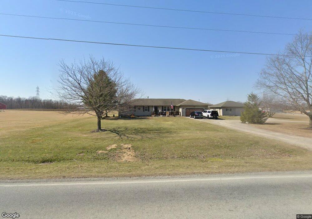 1589 N Thayer Rd, Lima, OH 45801 - photo 1