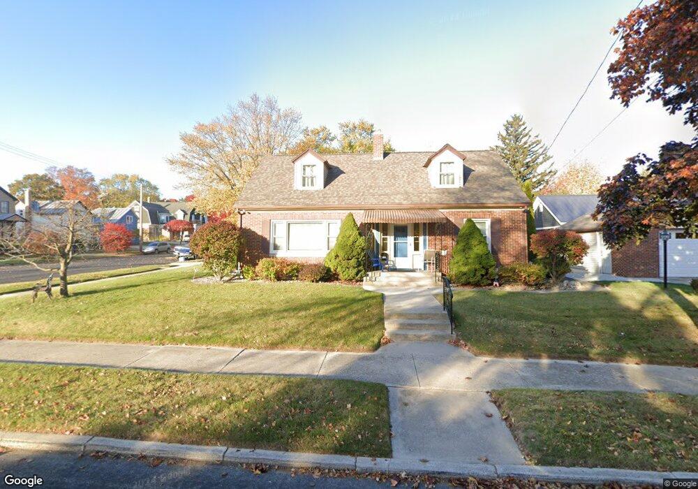 602 N 4th St, Manitowoc, WI 54220 - photo 1