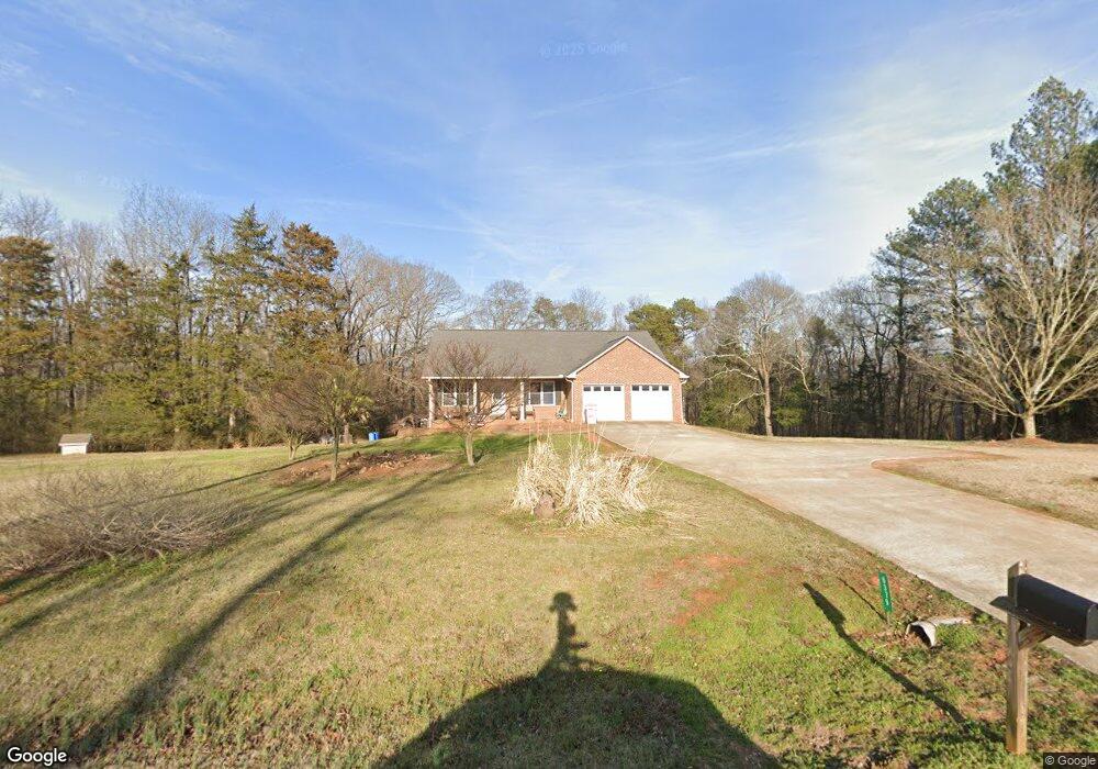 6379 Wildcat Bridge Rd, Royston, GA 30662 - photo 1