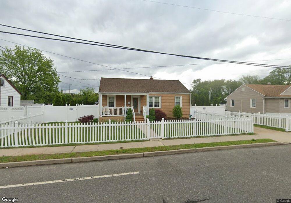 401 Manapaqua Ave, Lakehurst, NJ 08733 - photo 1