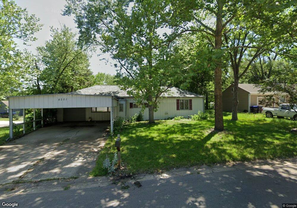 4201 SW 23rd St, Topeka, KS 66614 - photo 1