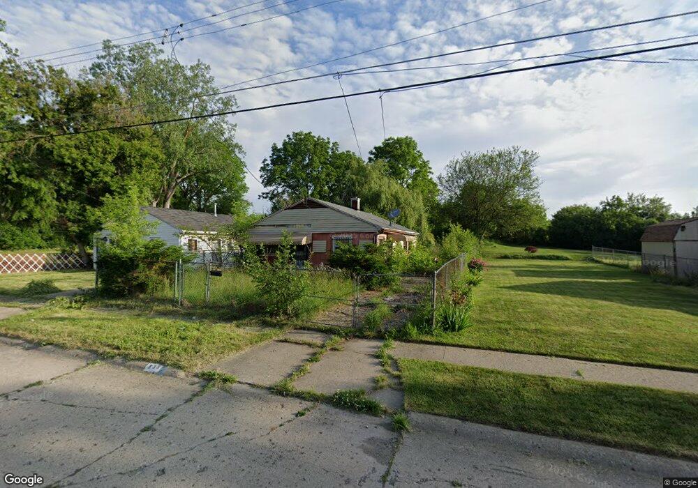 933 E Bundy Ave, Flint, MI 48505 - photo 1