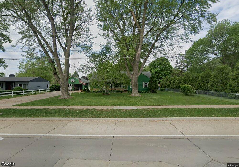 3701 Rownd St, Cedar Falls, IA 50613 - photo 1