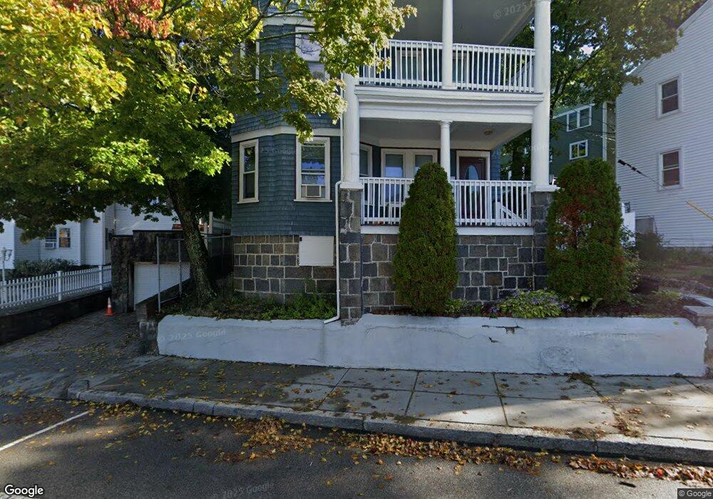 118 Cummins Hwy unit 3, Roslindale, MA 02131 - photo 1