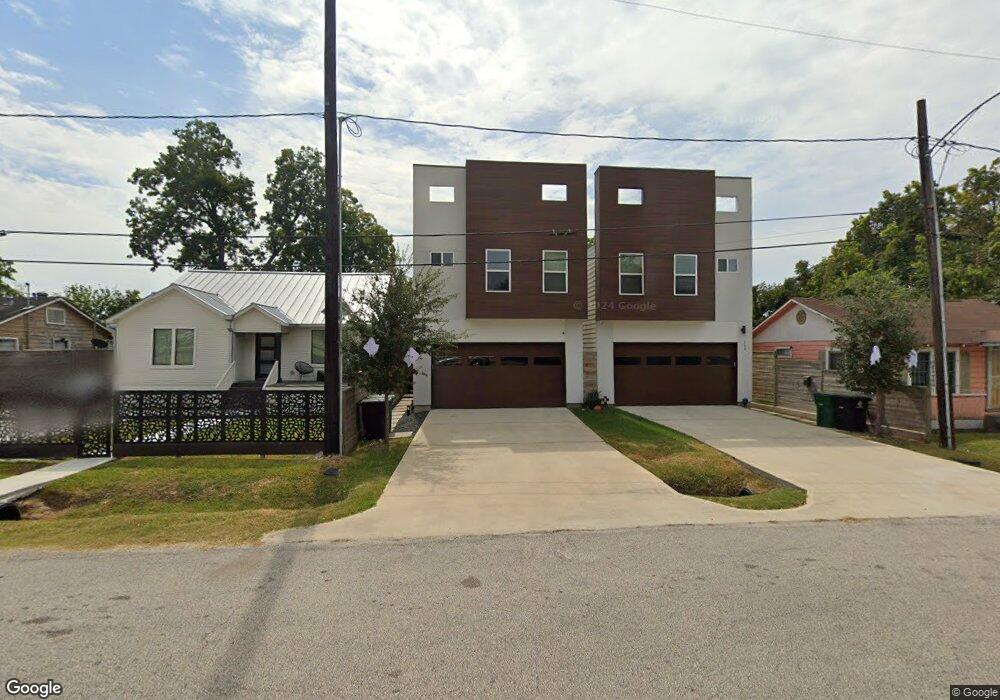 114 E 39th St, Houston, TX 77018 - photo 1