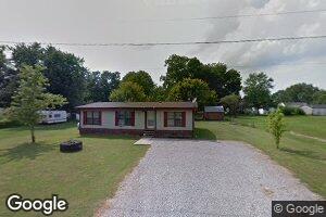 129 S Elm St, Tamaroa, IL 62888