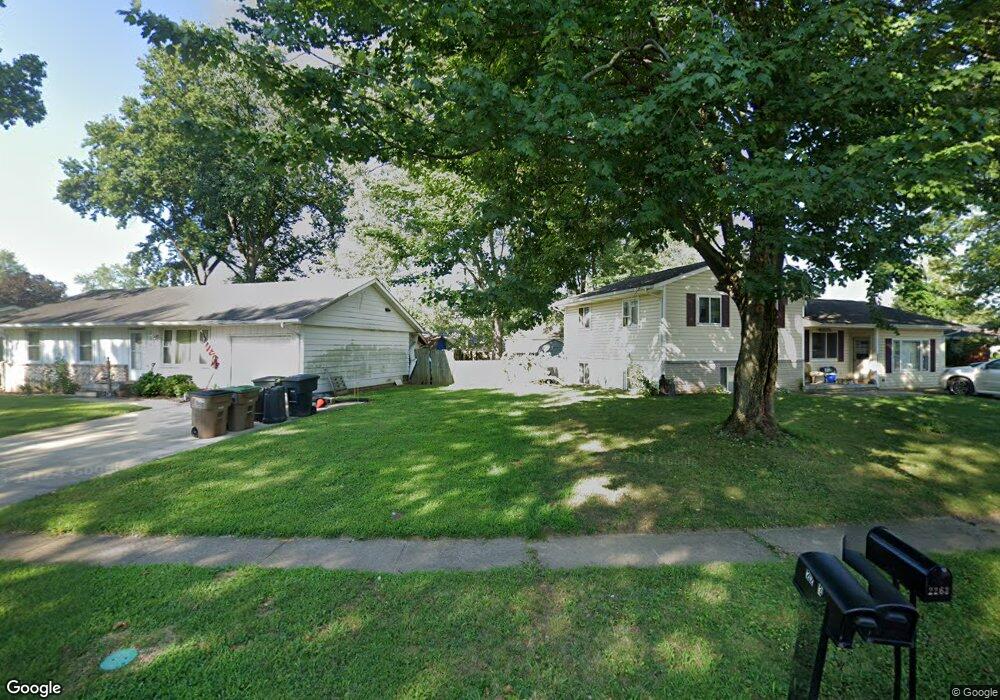 2254 Chandler Ln, Columbus, IN 47203 - photo 1