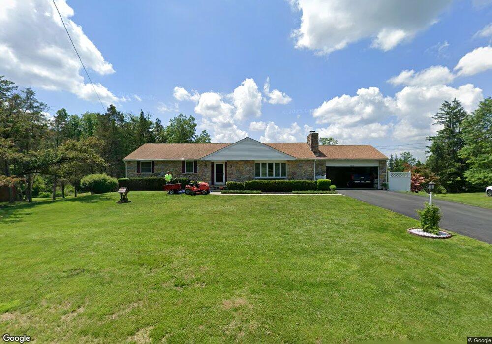 2026 Linsenbigler Rd, Pennsburg, PA 18073 - photo 1