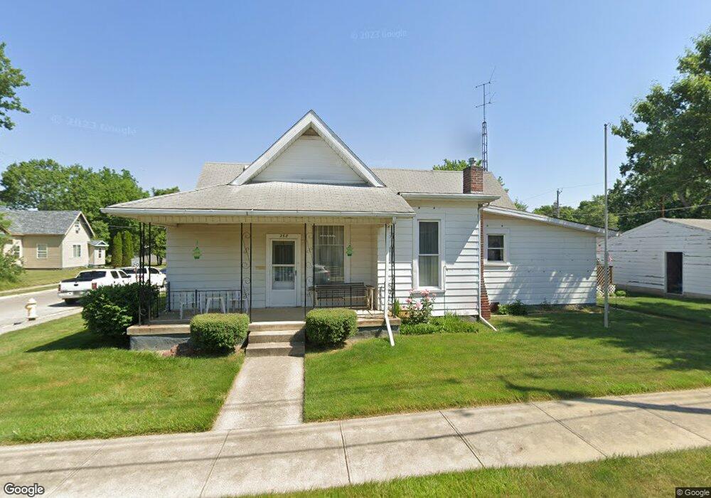 258 W Freeman St, Frankfort, IN 46041 - photo 1