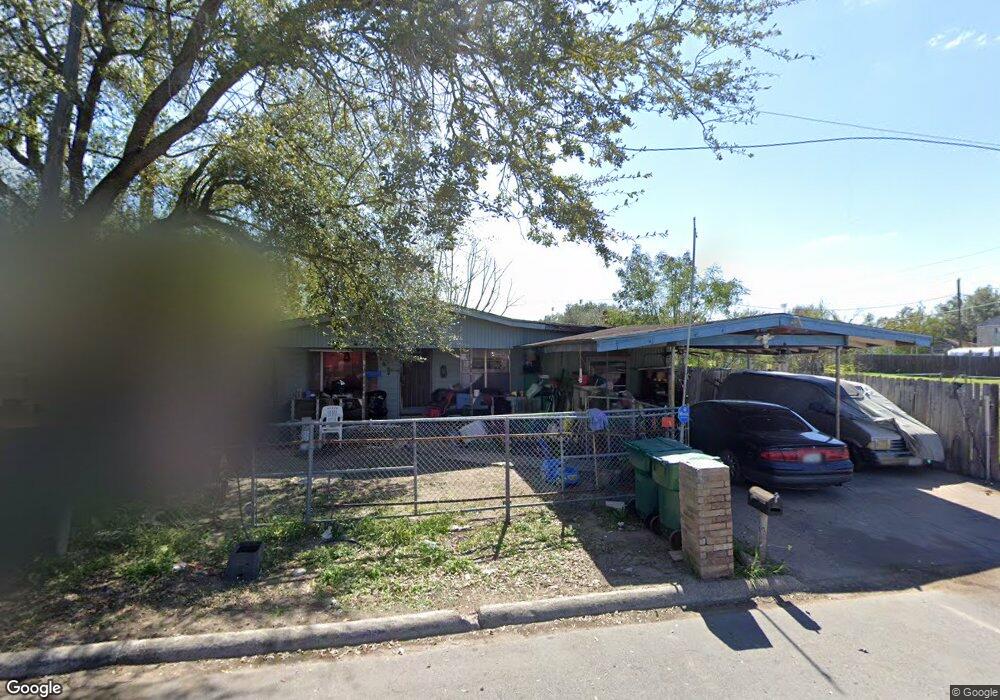 906 E Preston St, Pharr, TX 78577 - photo 1