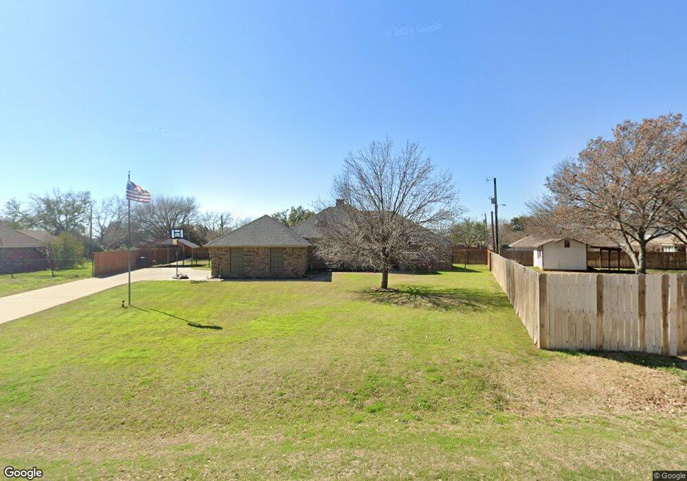 3802 Buena Vista Cir, Granbury, TX 76049 - photo 1