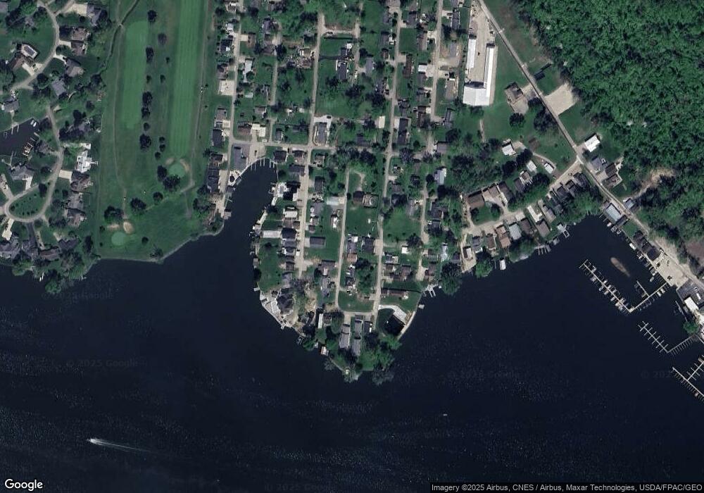 637 Lancaster Ave, Thornville, OH 43076 - photo 1