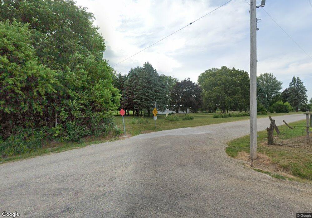 704 S Taylor Rd, Hanna City, IL 61536 - photo 1