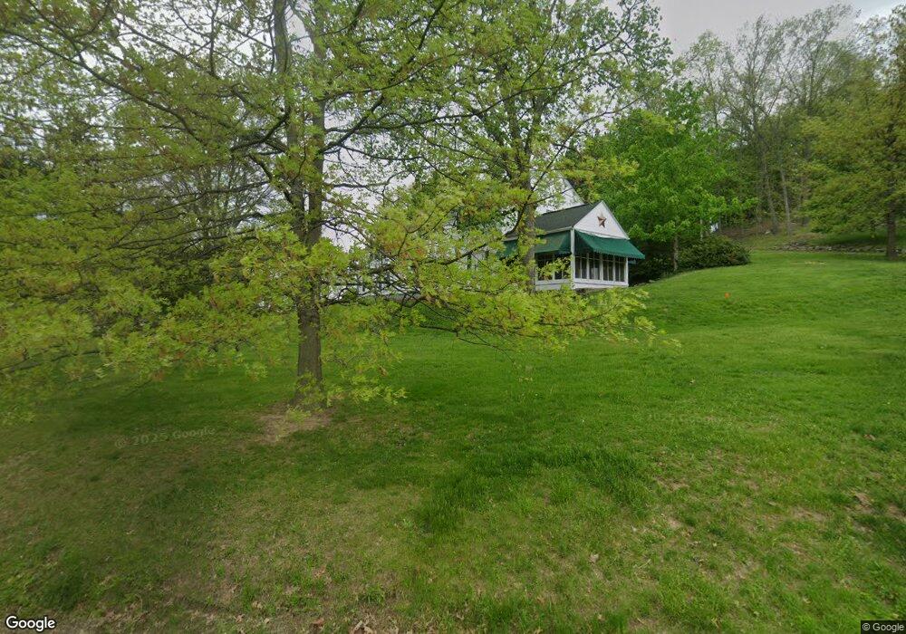 925 Sheridan Rd, Coshocton, OH 43812 - photo 1