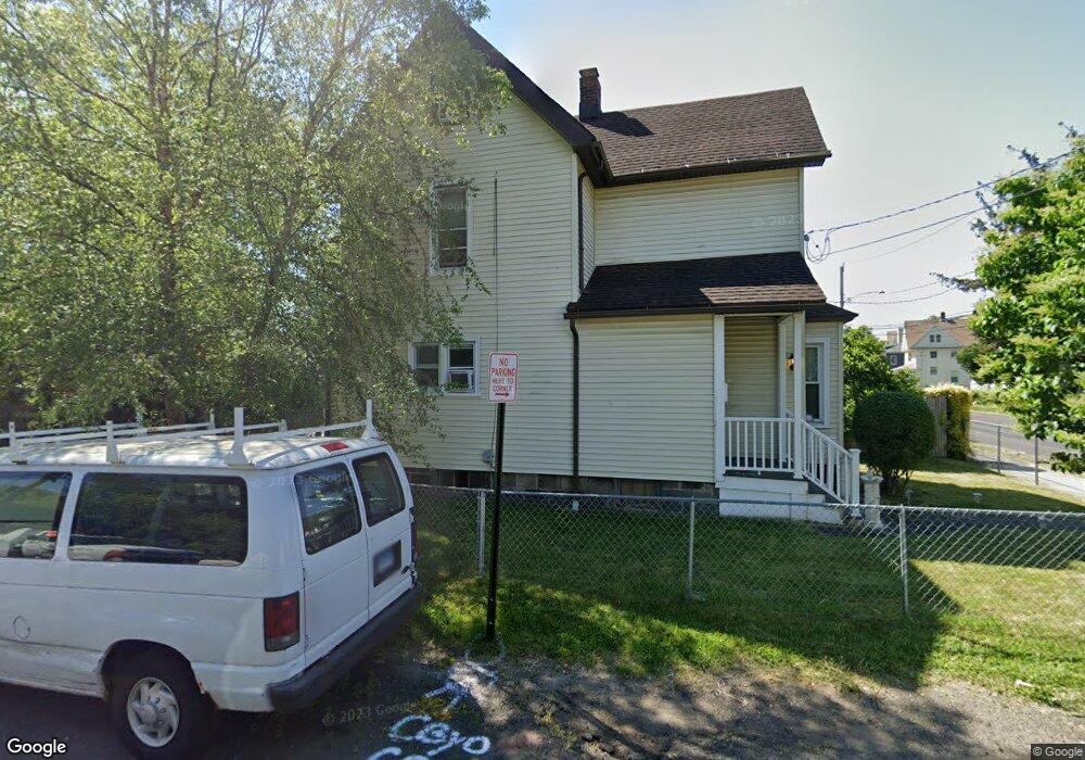 324 Carroll Ave, Bridgeport, CT 06607 - photo 1