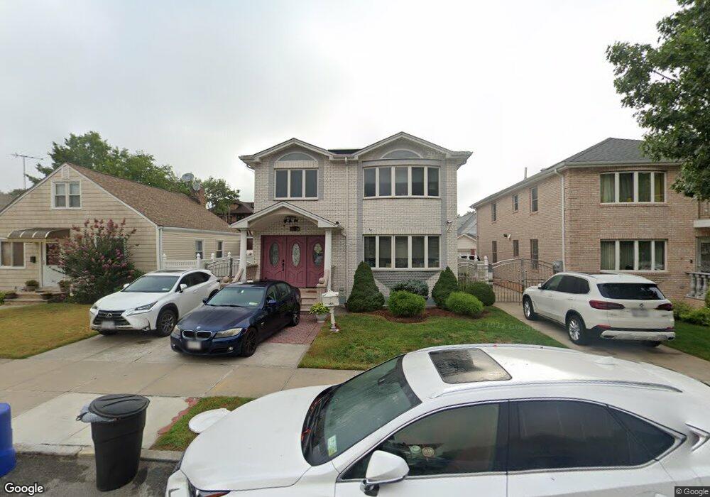 5323 190th St, Fresh Meadows, NY 11365 - photo 1