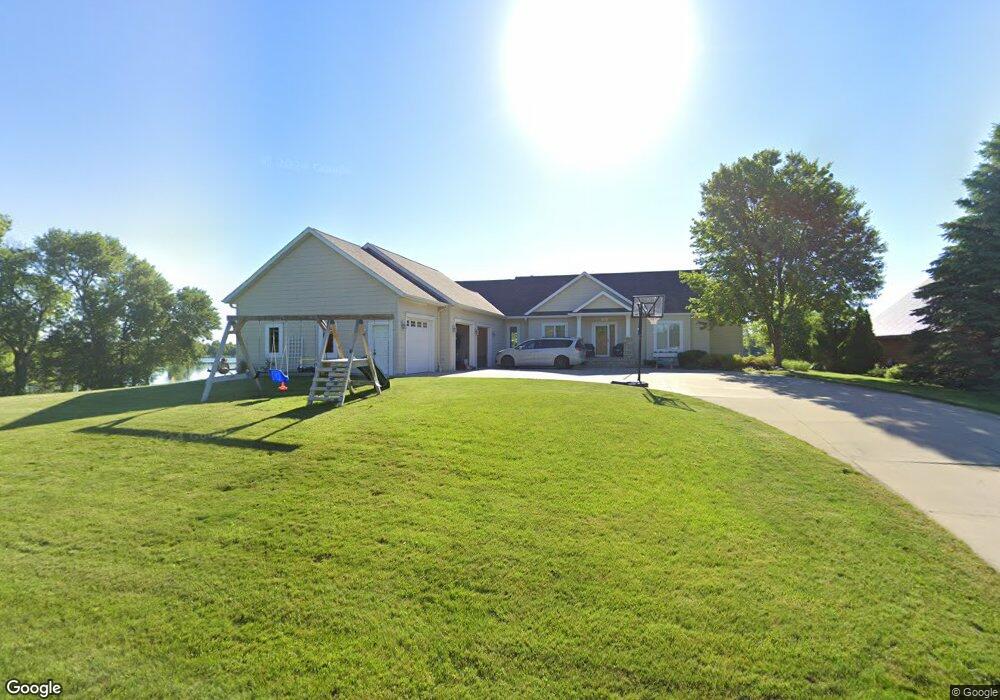 810 W Lake Cowdry Rd NW unit NW, Alexandria, MN 56308 - photo 1