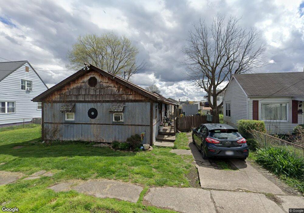 418 18th St, Dunbar, WV 25064 - photo 1