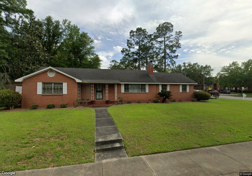 319 7th Ave SW, Moultrie, GA 31768 - photo 1
