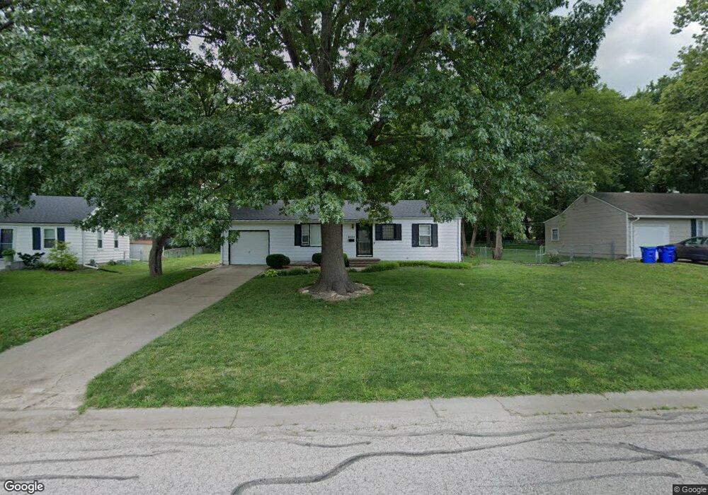 6505 Switzer St, Shawnee, KS 66203 - photo 1