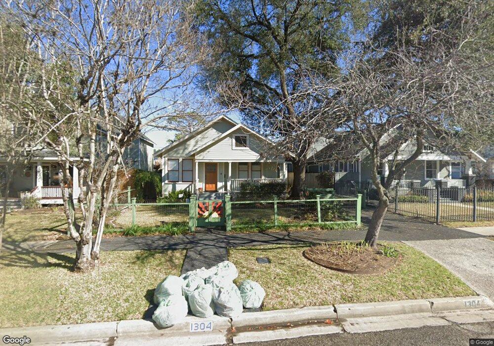 1304 Harvard St, Houston, TX 77008 - photo 1
