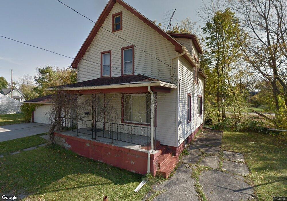 215 Cross Ct, Flint, MI 48503 - photo 1