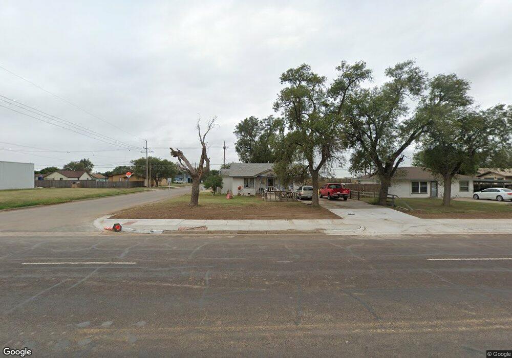 801 N Maddox Ave, Dumas, TX 79029 - photo 1