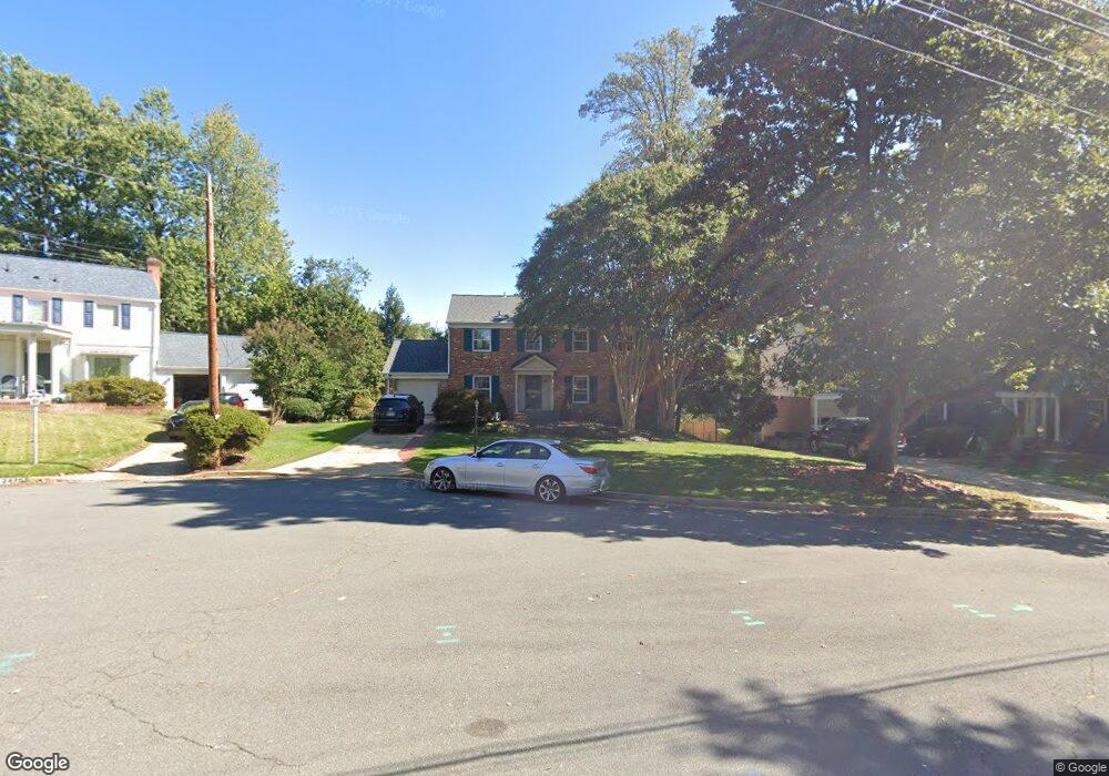 2427 Inglewood Ct, Falls Church, VA 22043 - photo 1