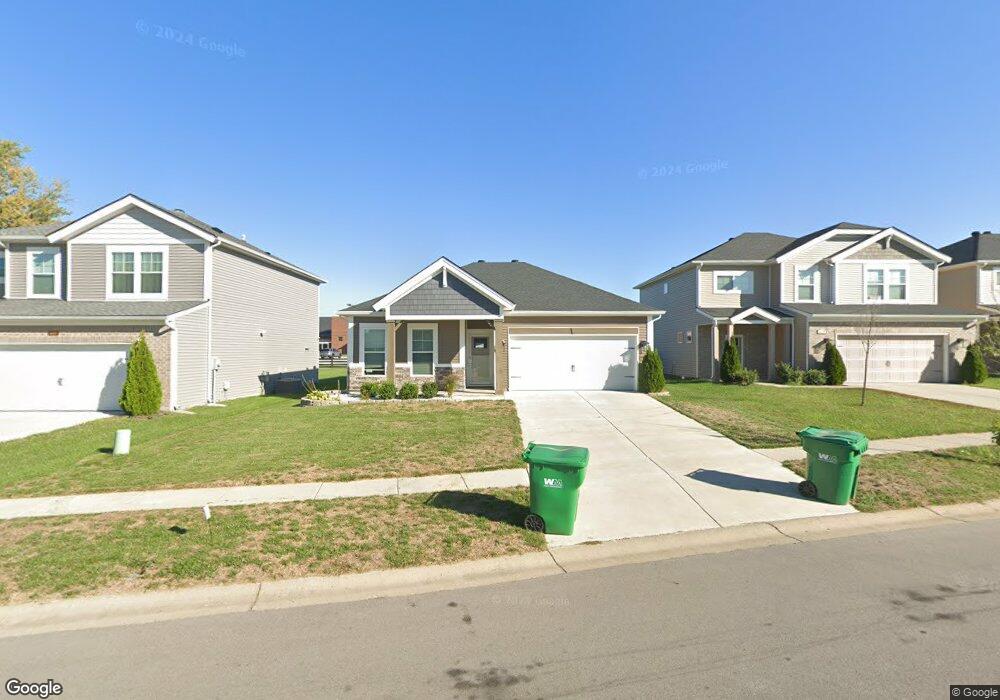 6413 Oak Village Dr, Louisville, KY 40228 - photo 1