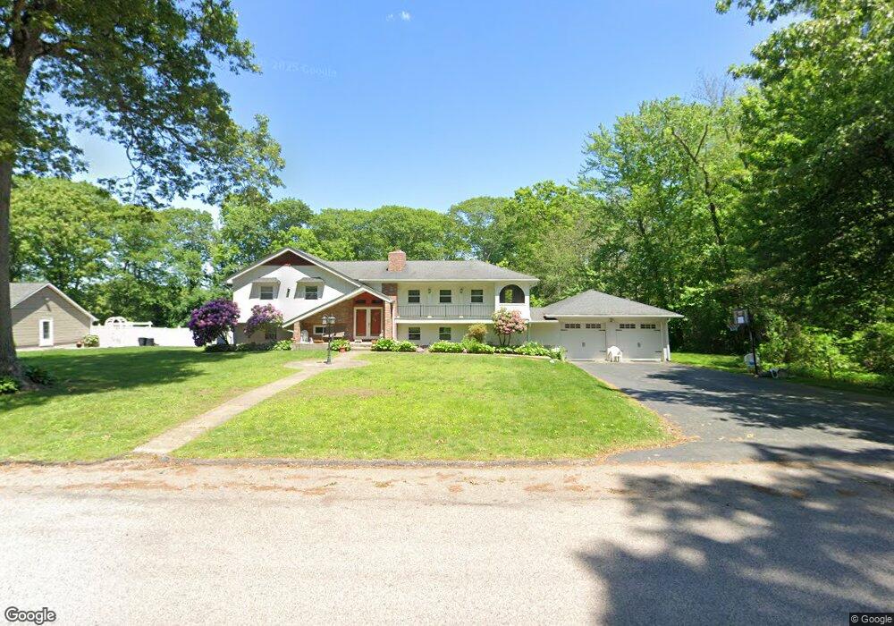 21 Forrestal Dr, Westerly, RI 02891 - photo 1