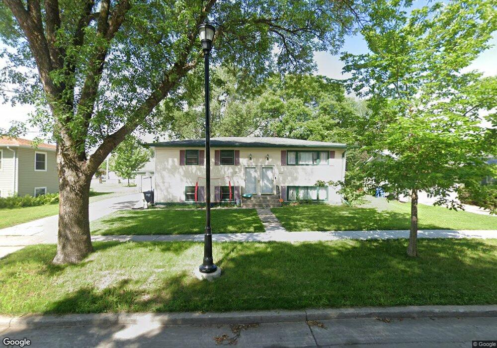 1617 16 1/2 St S, Fargo, ND 58103 - photo 1