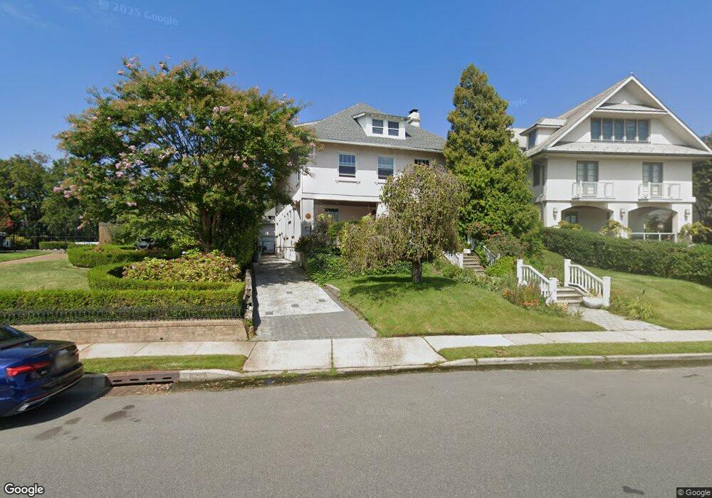 309 Edgemont Dr, Allenhurst, NJ 07711 - photo 1