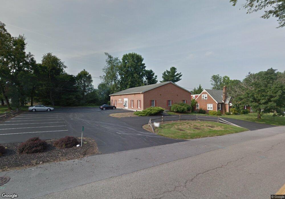 18703 Crestwood Dr, Hagerstown, MD 21742 - photo 1