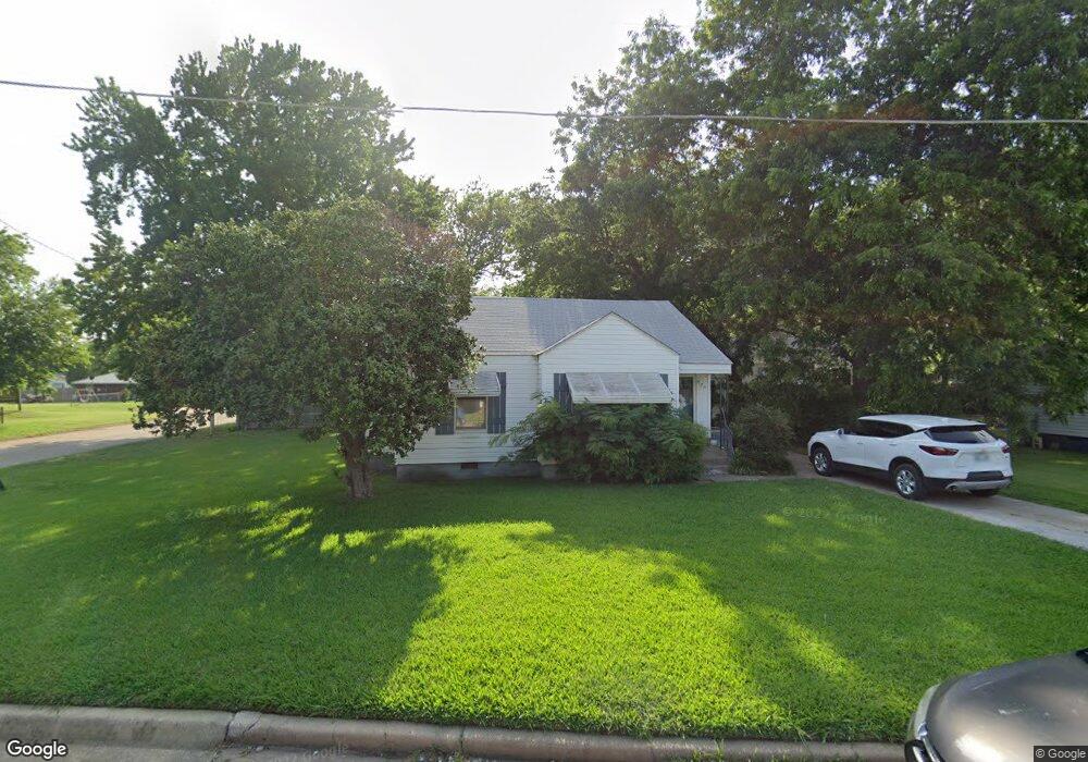 425 D St SW, Ardmore, OK 73401 - photo 1