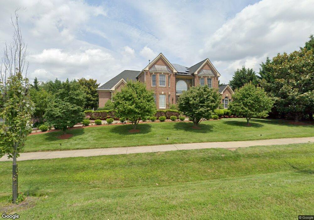 16512 Harbour Town Dr, Silver Spring, MD 20905 - photo 1