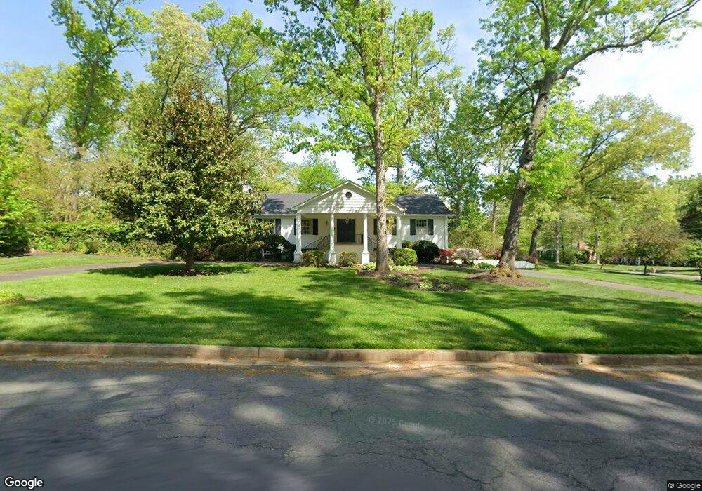 3615 Laurel Leaf Ln, Fairfax, VA 22031 - photo 1