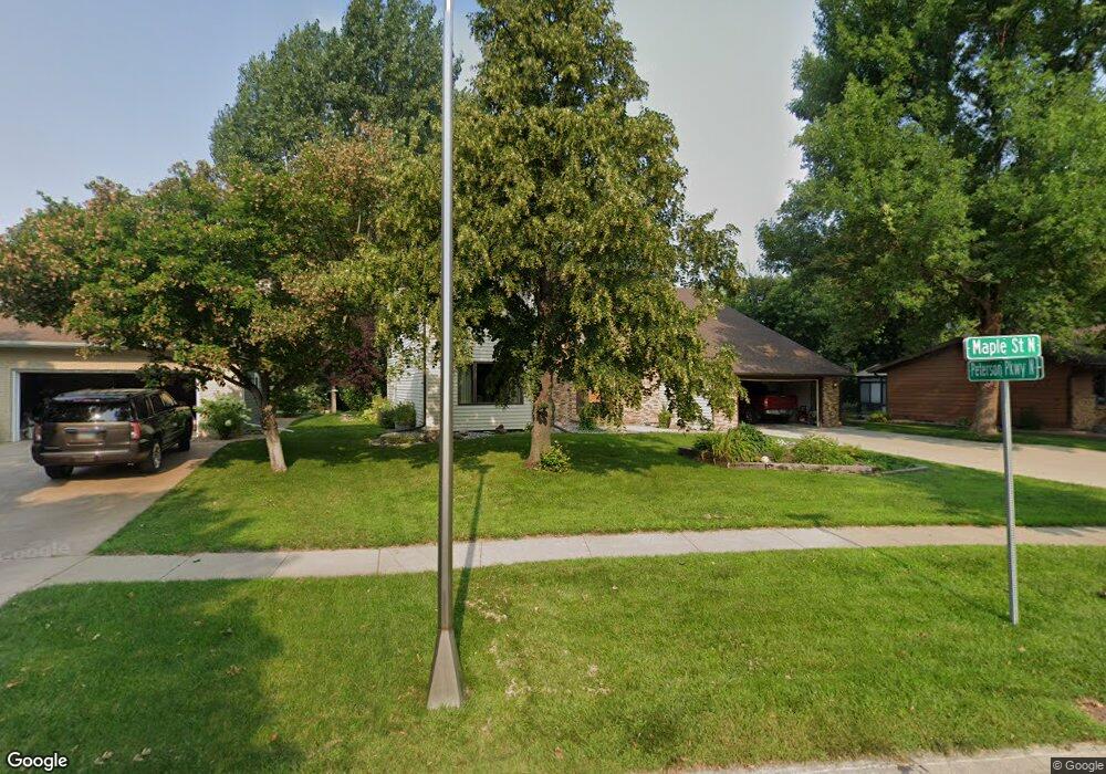 2932 Maple St N, Fargo, ND 58102 - photo 1