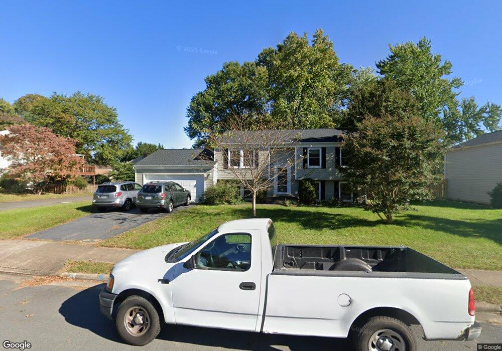 2623 Armada St, Herndon, VA 20171 - photo 1