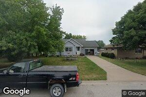 407 3rd St, Durant, IA 52747