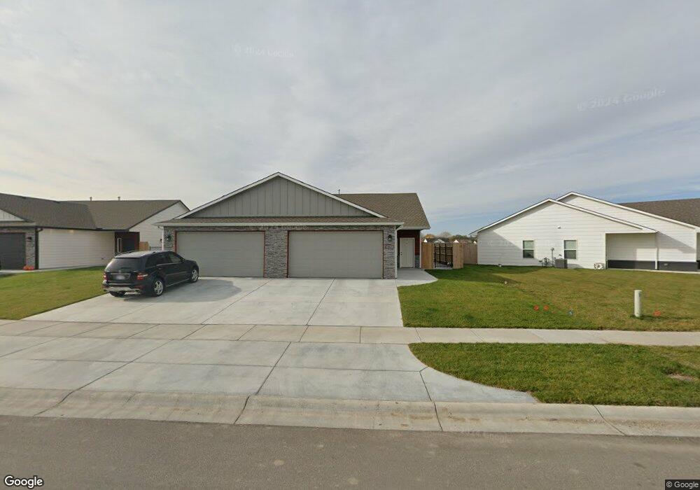 465 S Longbranch Dr, Maize, KS 67101 - photo 1