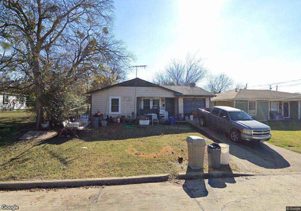 407 E Tyler St, Ennis, TX 75119 - photo 1