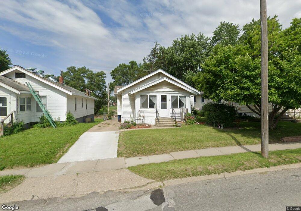 3210 2nd Ave, Des Moines, IA 50313 - photo 1