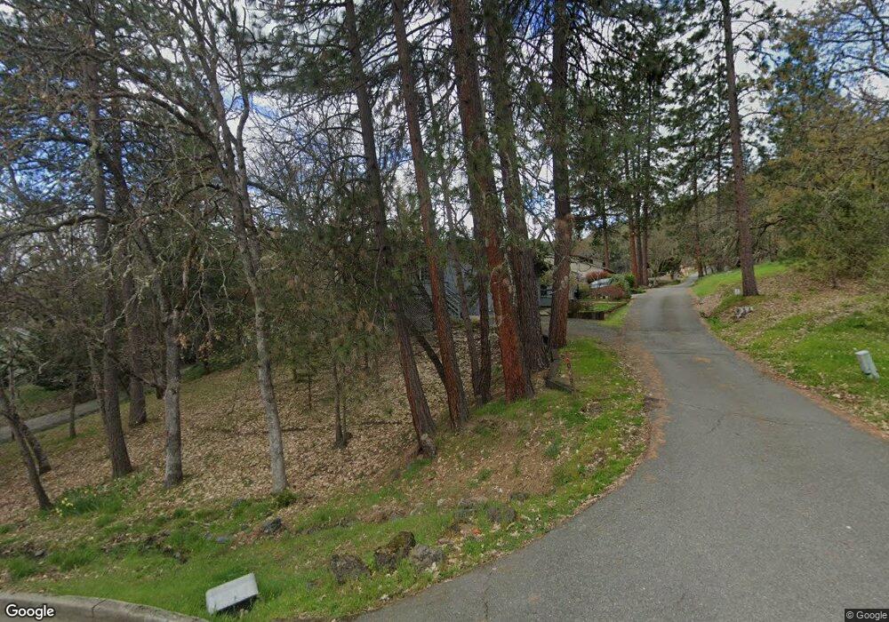 1600 NE Hillcrest Dr, Grants Pass, OR 97526 - photo 1